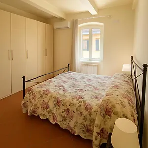  Casa vacanze L'orologio Matto Italia