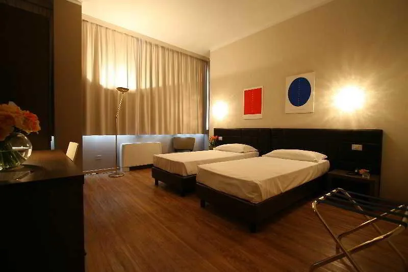 فندق Oro Blu ميلان 4*,